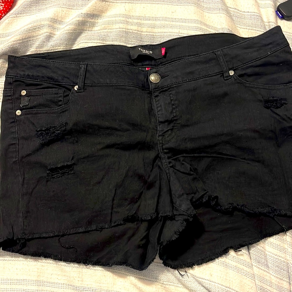 Black cut off shorts